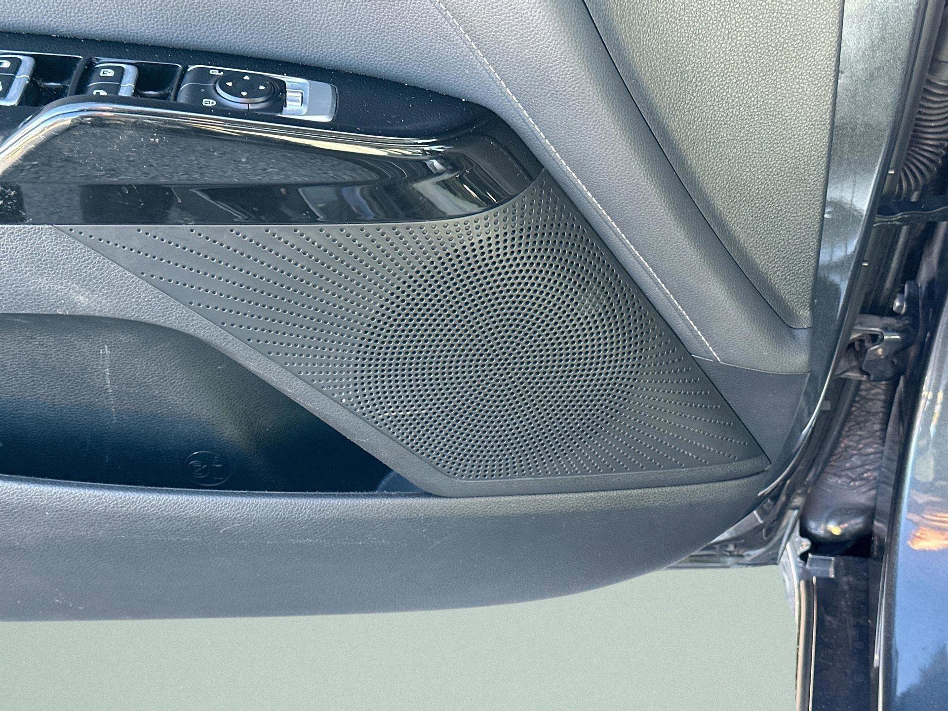 Used 2023 Kia K5 EX image 16