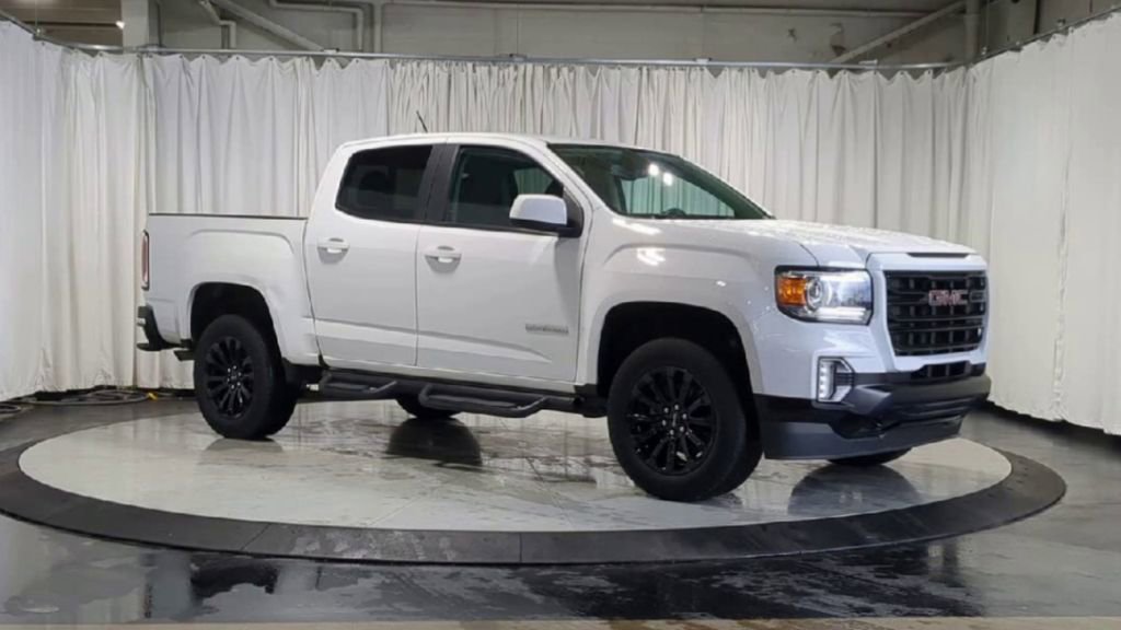 Used 2022 GMC Canyon Elevation w/ Trailering Package RWD image 2