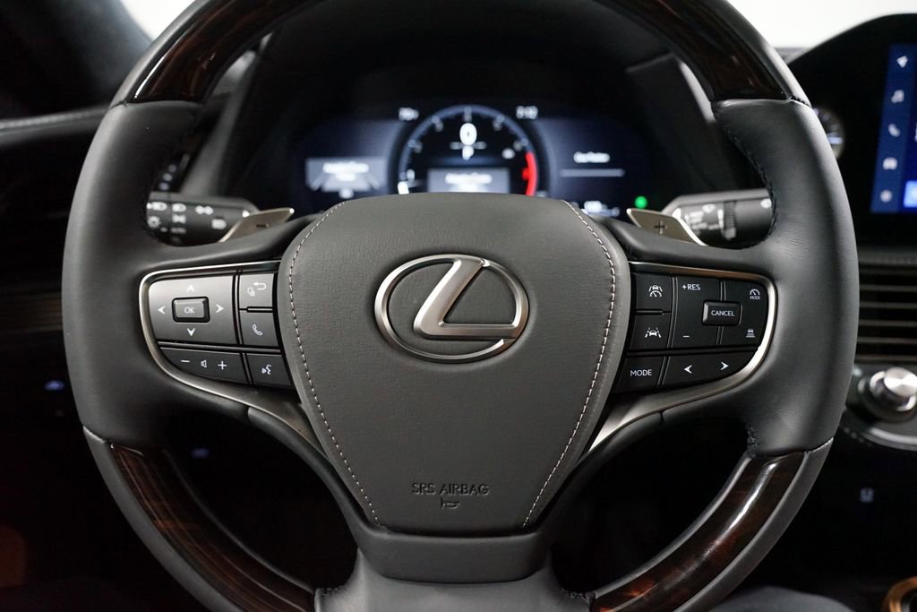 Used 2024 Lexus LS 500 w/ Interior Upgrade Package RWD image 12