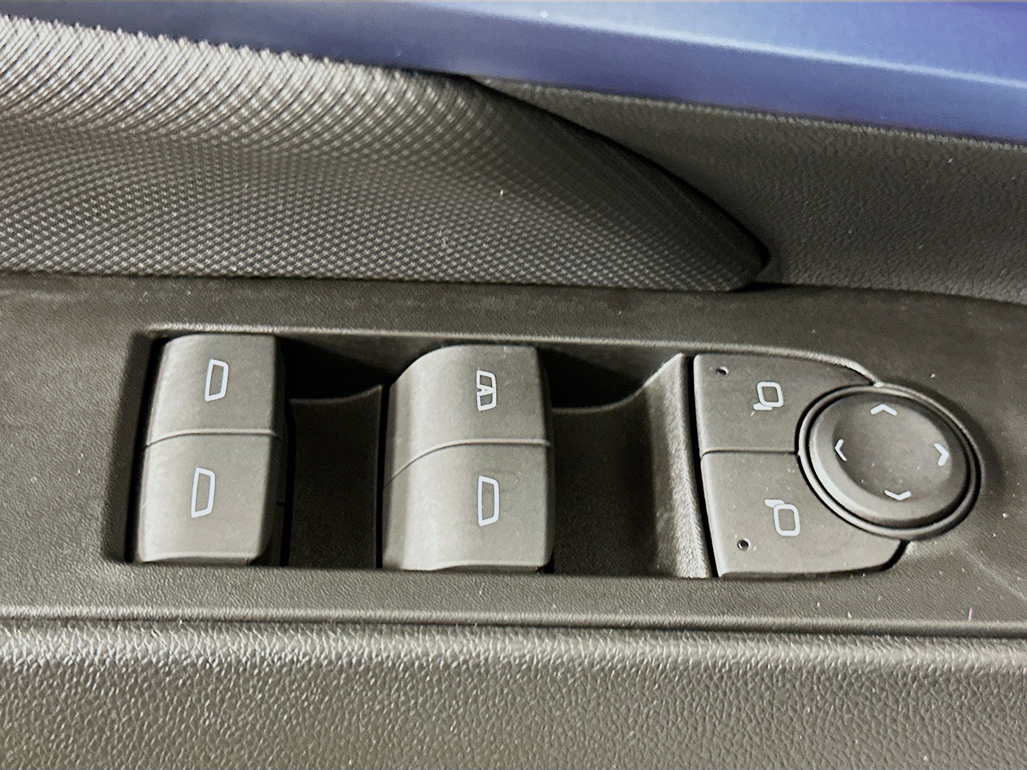 Used 2024 Chevrolet Equinox EV LT image 15