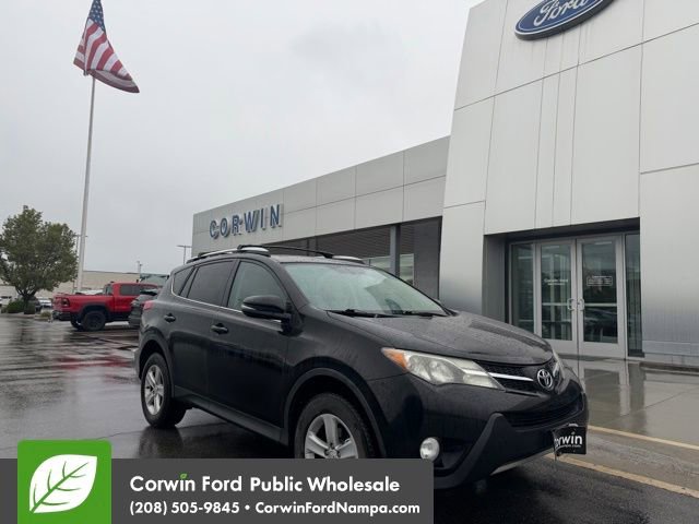 Used 2014 Toyota RAV4 XLE AWD/4WD image 1