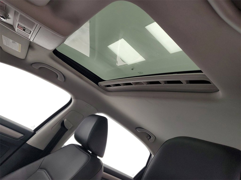 Used 2021 Volkswagen Passat 2.0T SE image 24