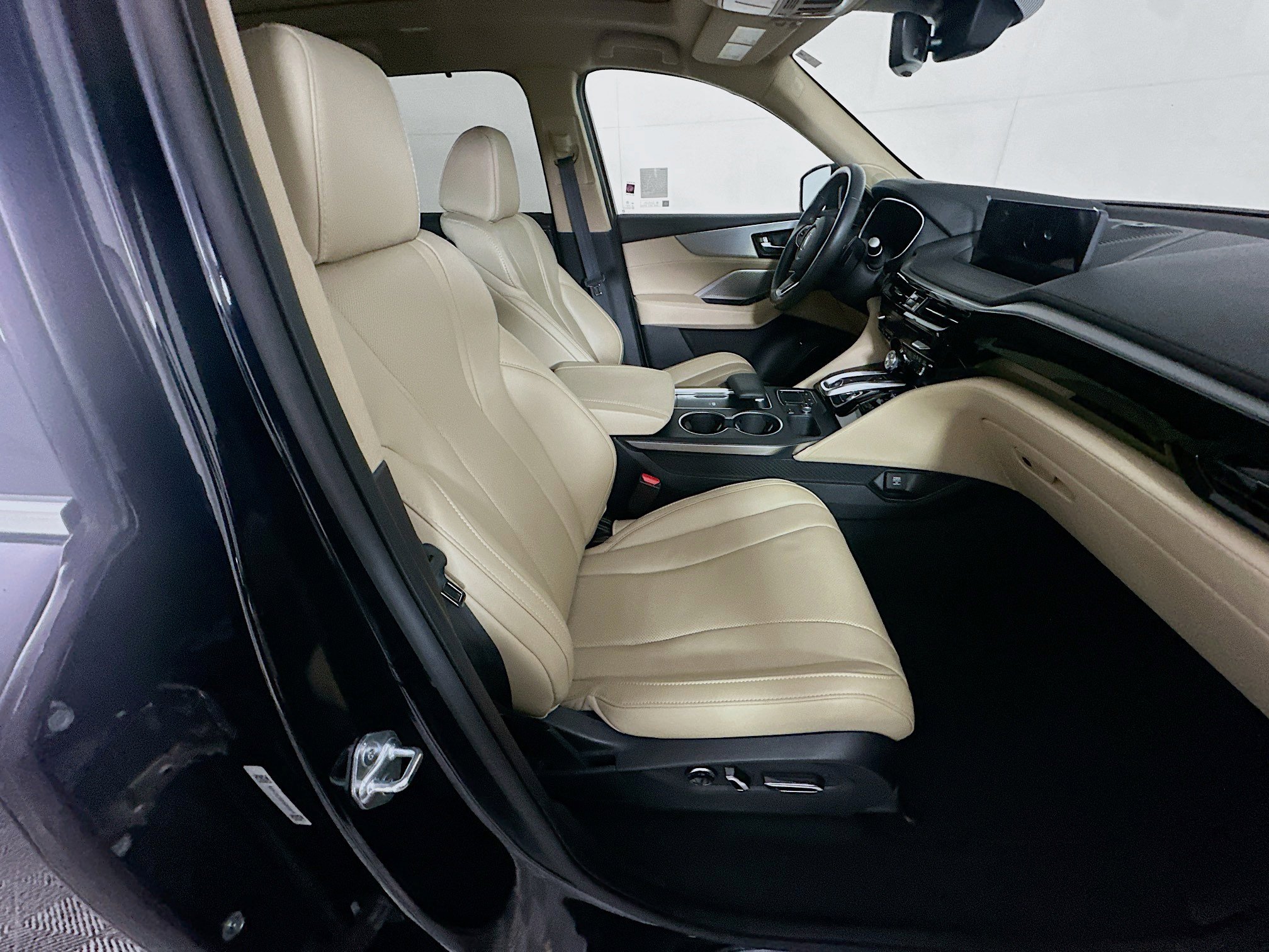 Used 2024 Acura MDX FWD w/ Technology Package image 33