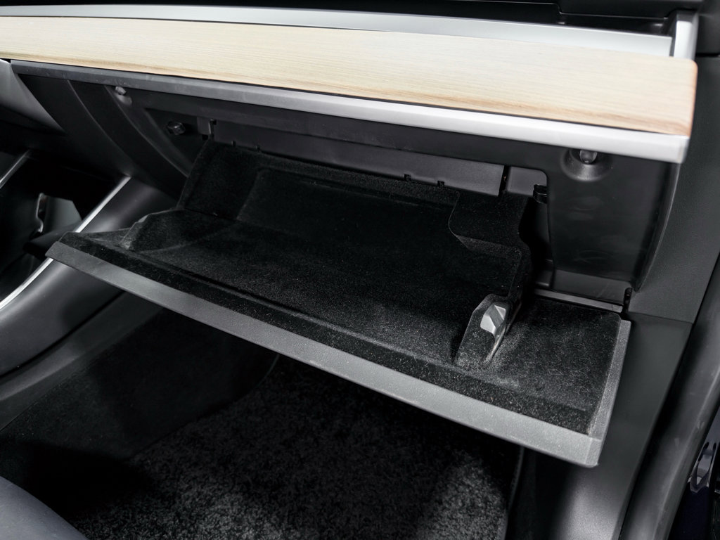 Used 2018 Tesla Model 3 Long Range image 18