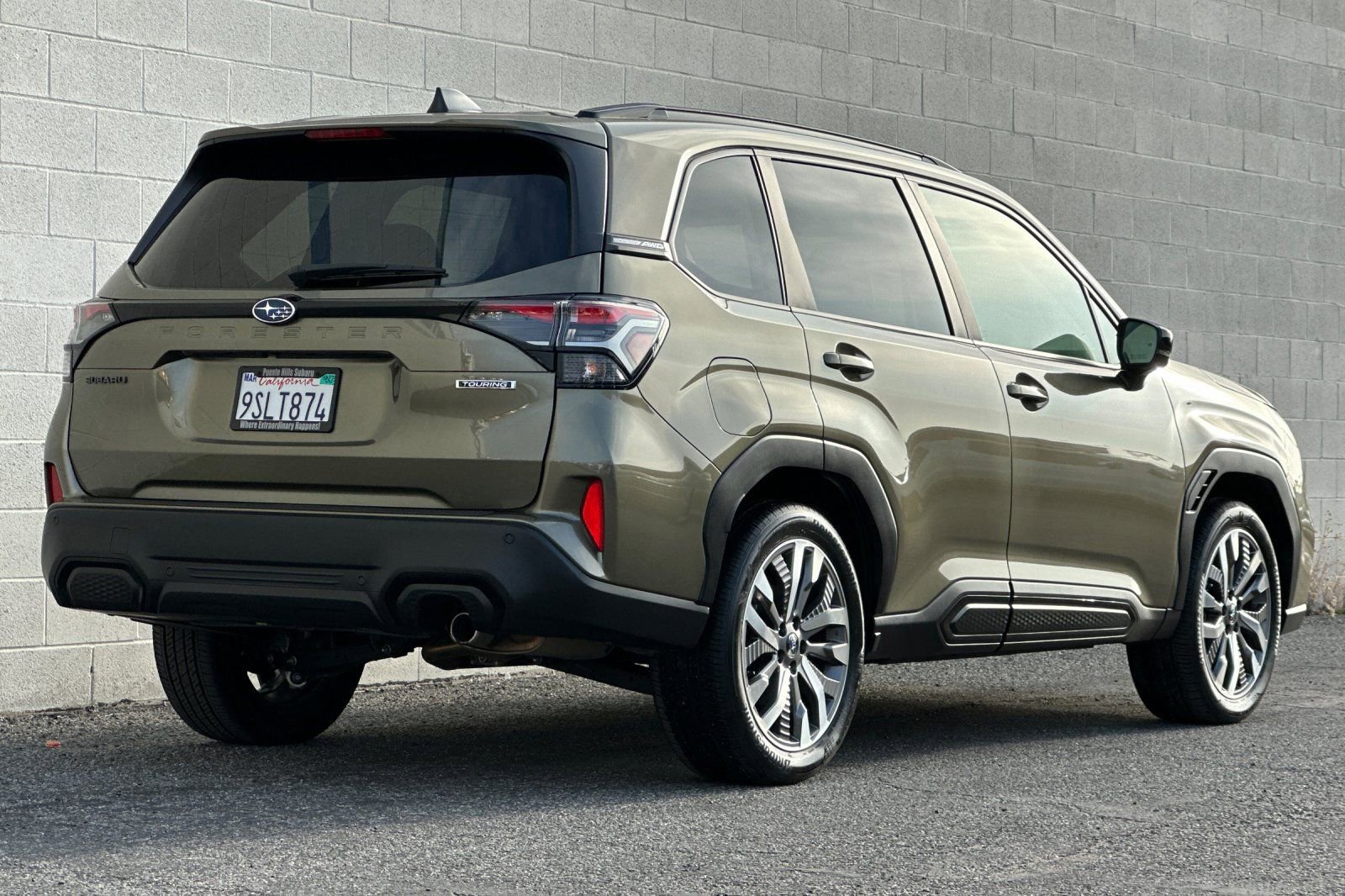 Used 2025 Subaru Forester Touring AWD/4WD image 4