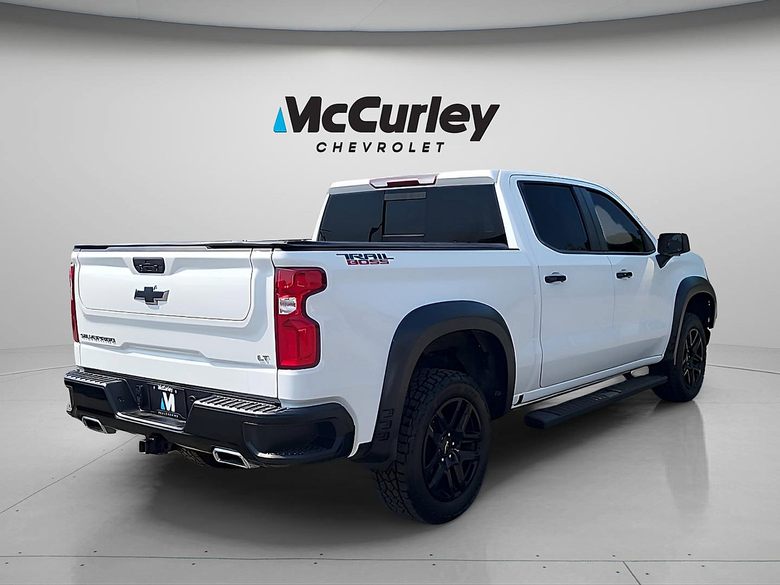 Used 2021 Chevrolet Silverado 1500 LT Trail Boss w/ Convenience Package II AWD/4WD image 7