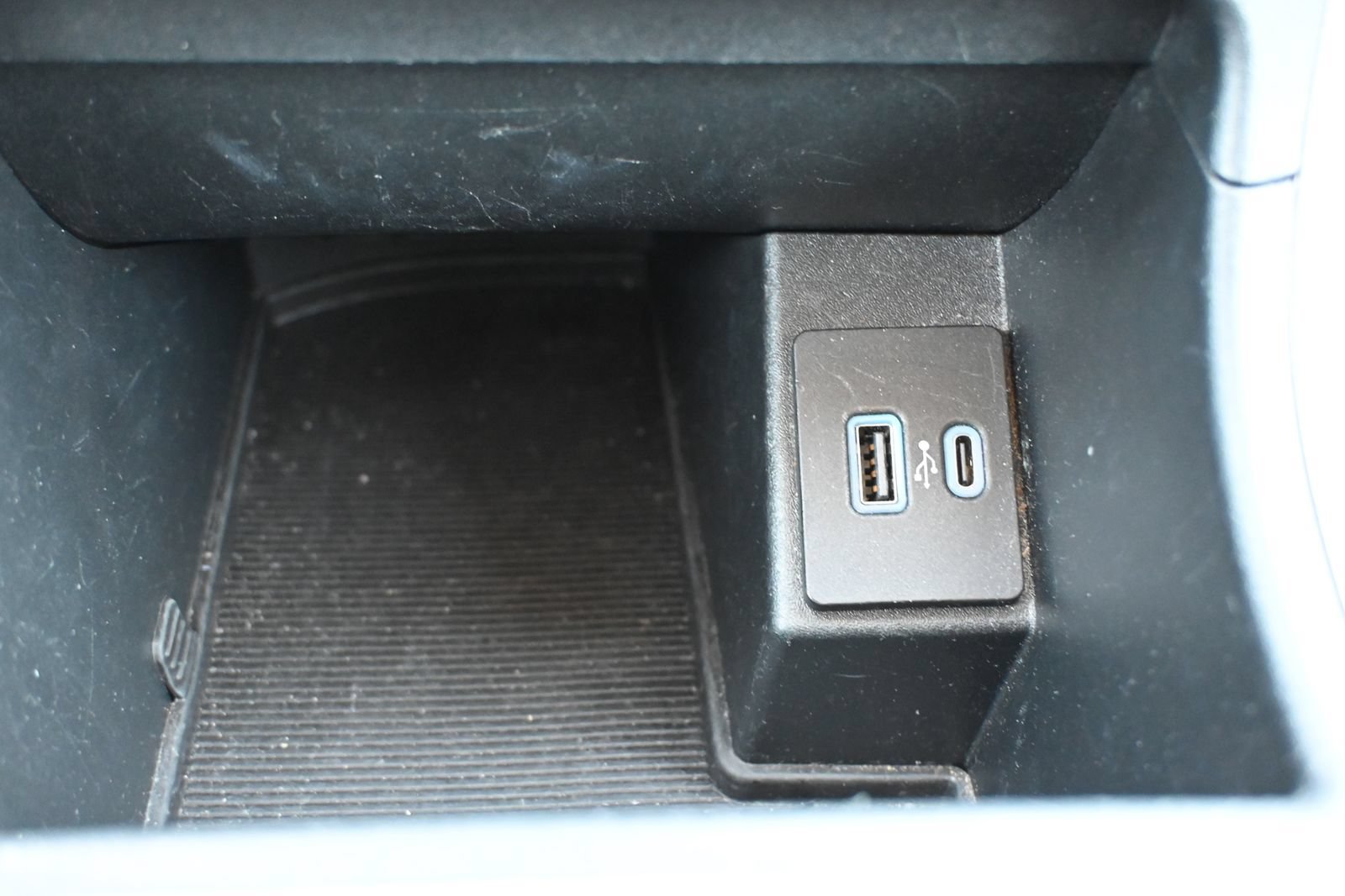Used 2024 Ford Edge SEL AWD/4WD image 24