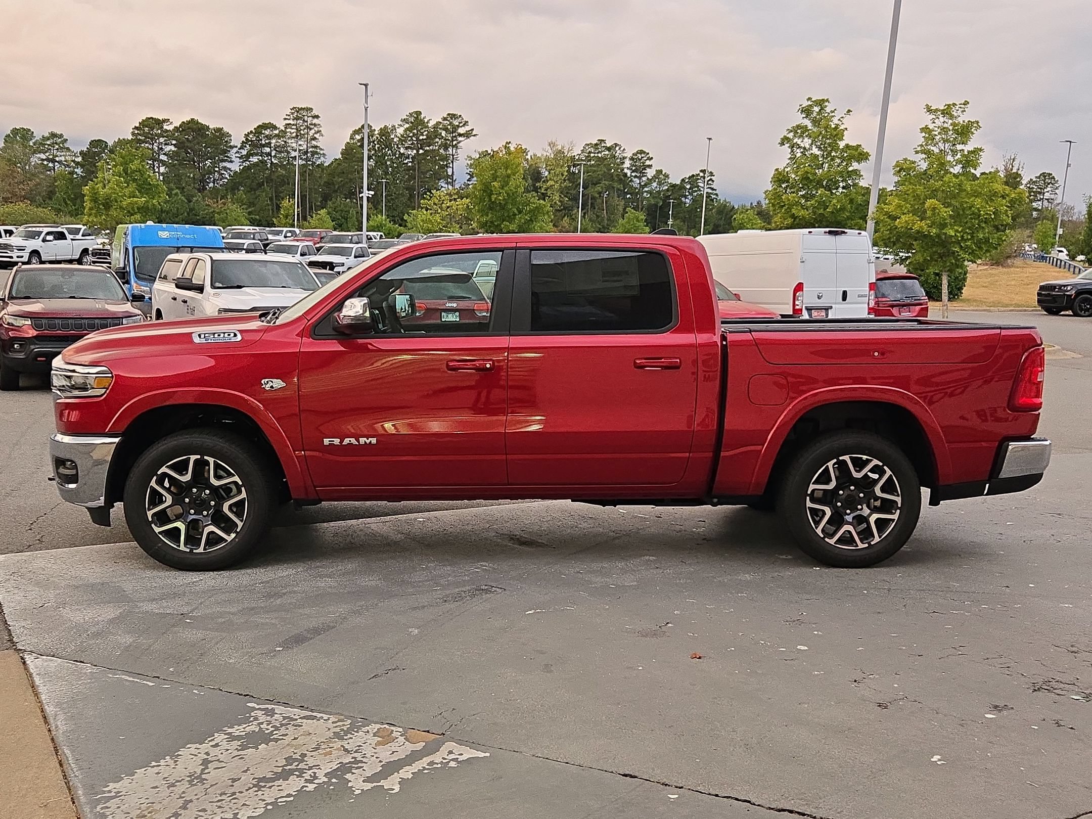 New 2027 RAM 1500 Laramie AWD/4WD image 4