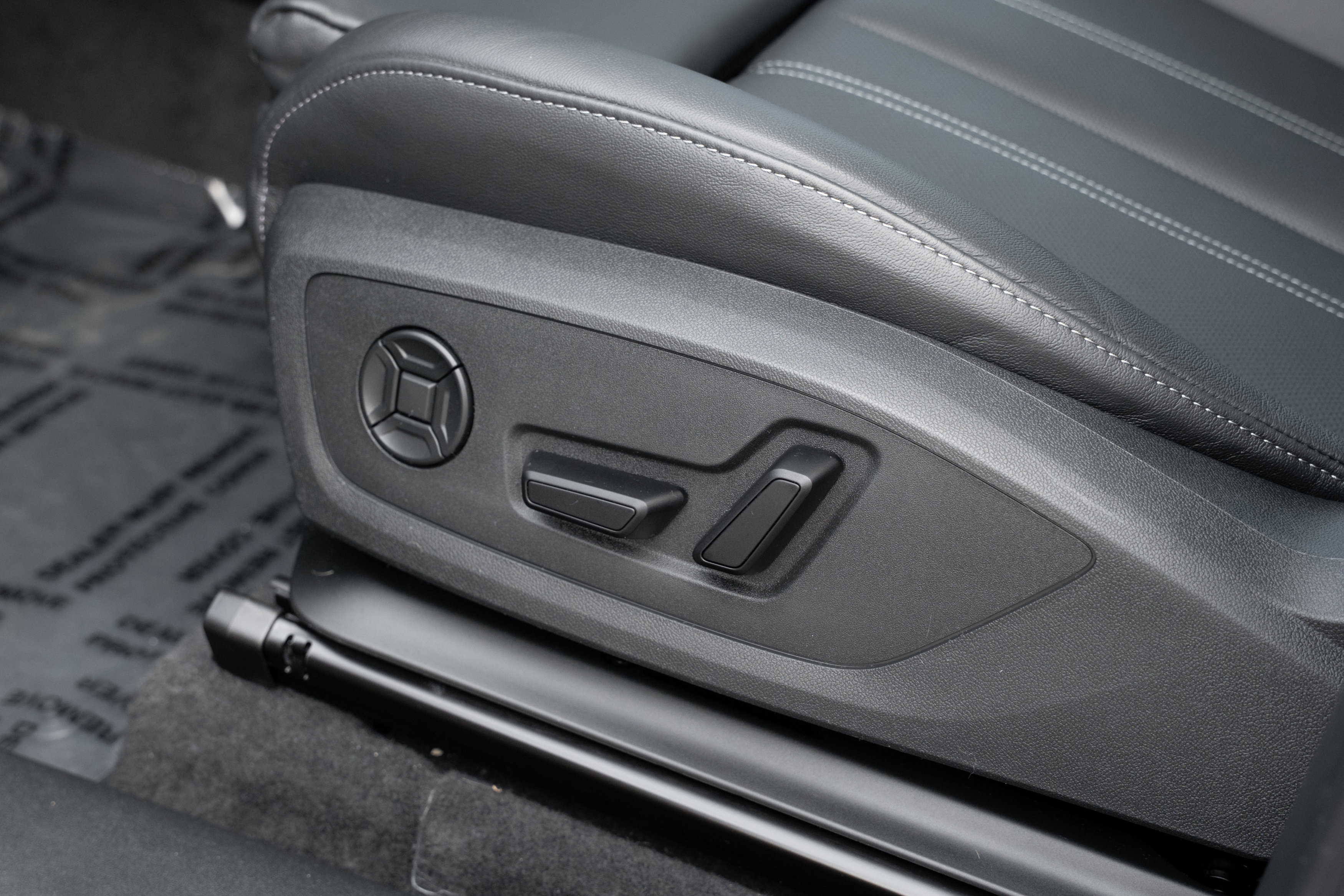 Certified 2025 Audi Q6 e-tron Premium Plus w/ Premium Plus image 20