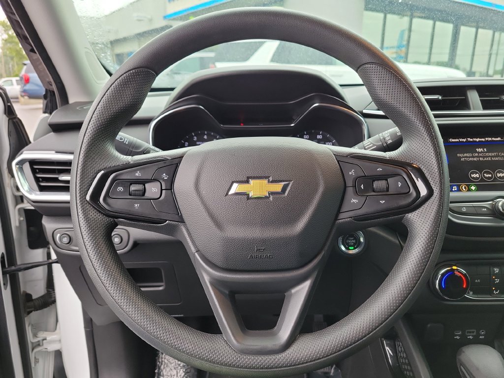 Used 2022 Chevrolet TrailBlazer LT w/ Driver Confidence Package FWD image 25
