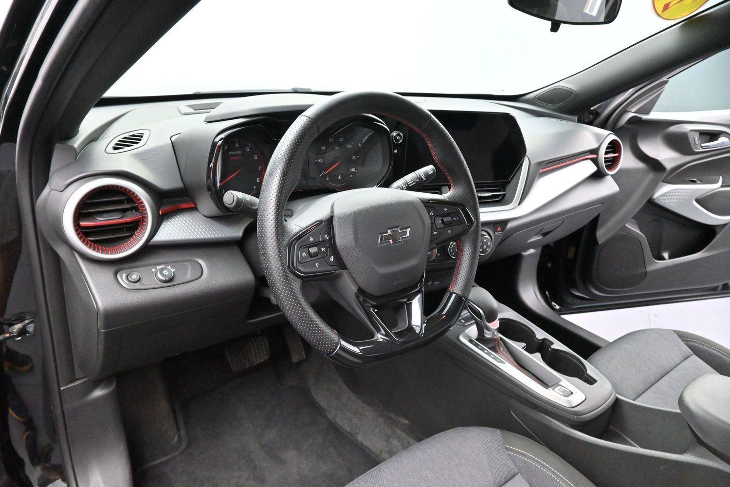 Used 2024 Chevrolet Trax RS w/ Driver Confidence Package FWD image 15