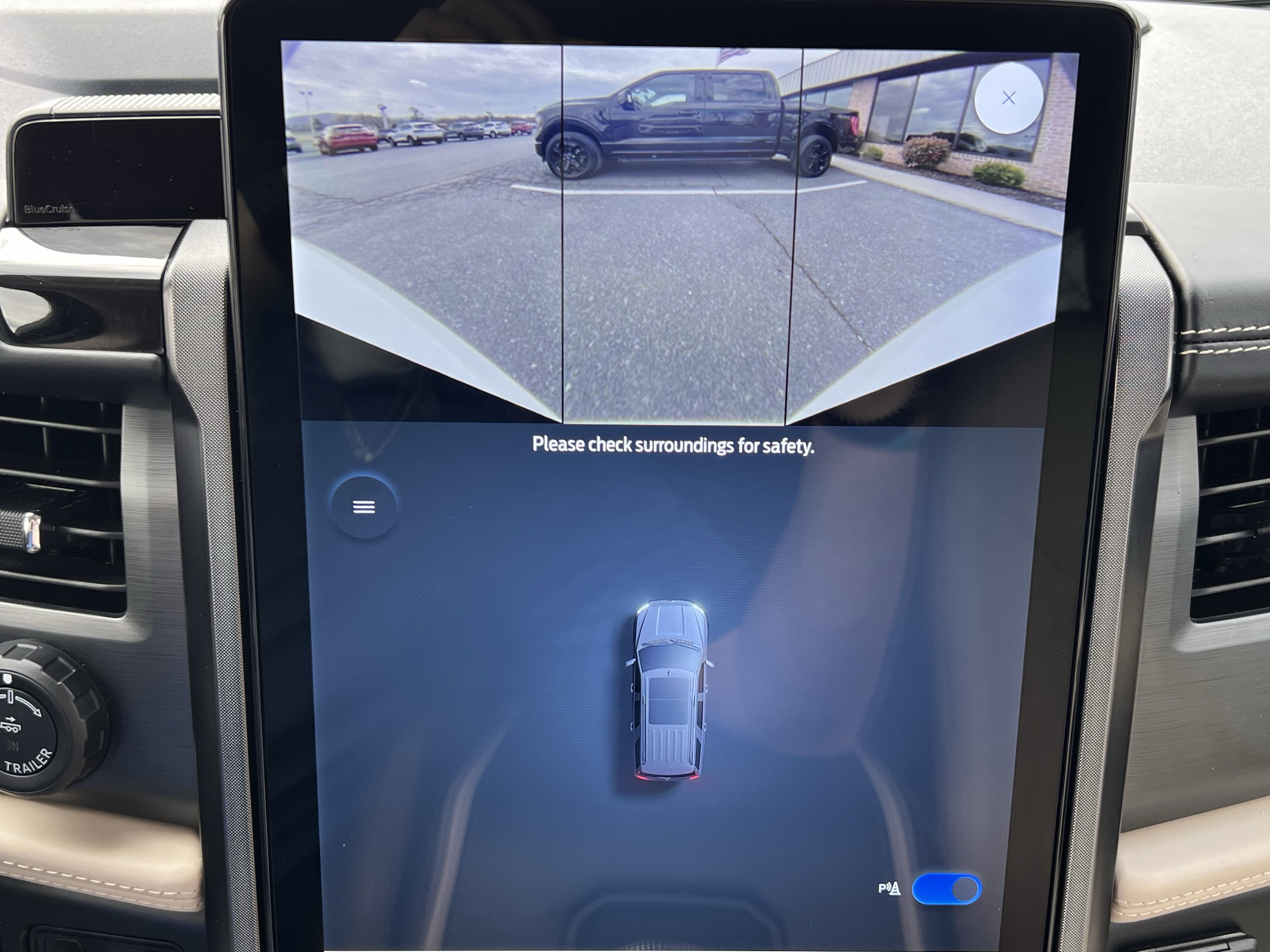 Used 2023 Ford Expedition Platinum image 34