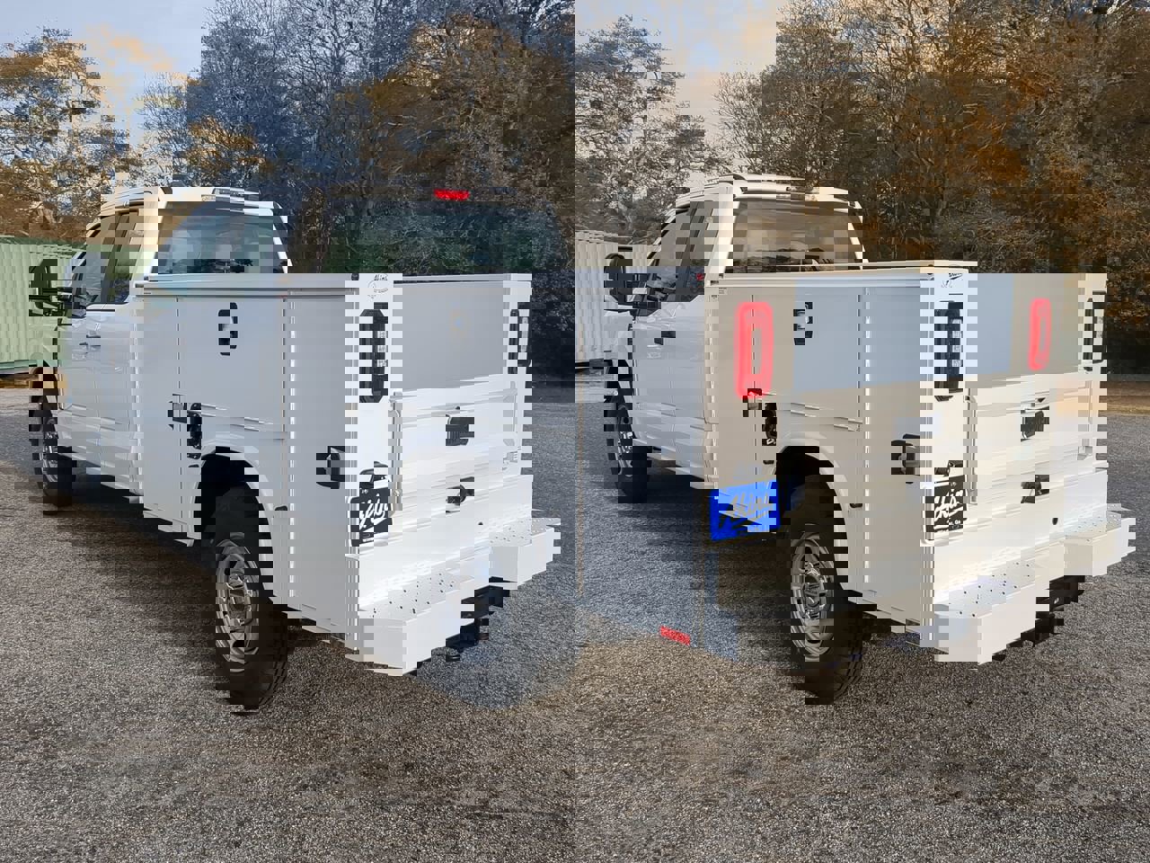 New 2026 Ford F250 XL w/ XL Chrome Package image 5