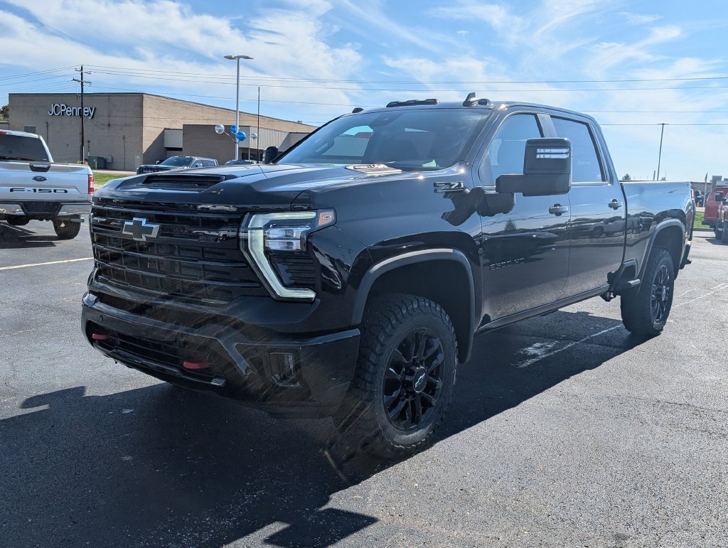 New 2026 Chevrolet Silverado 2500 LT w/ Trail Boss Package AWD/4WD image 3