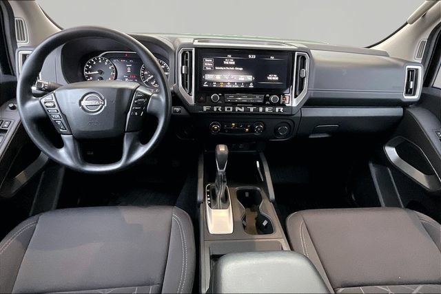 Used 2025 Nissan Frontier SV RWD image 7