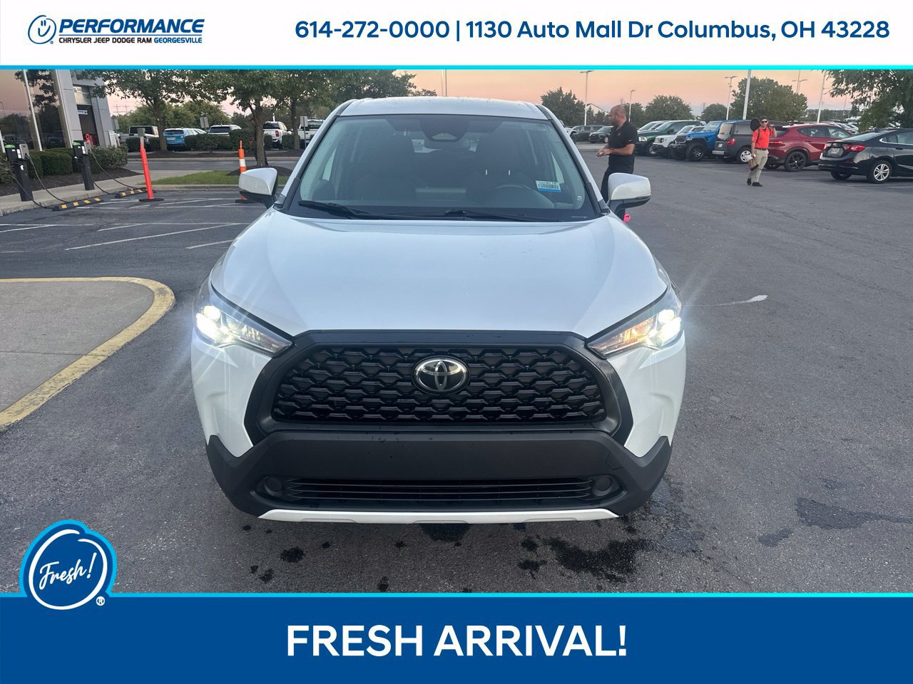 Used 2023 Toyota Corolla Cross LE AWD/4WD image 9