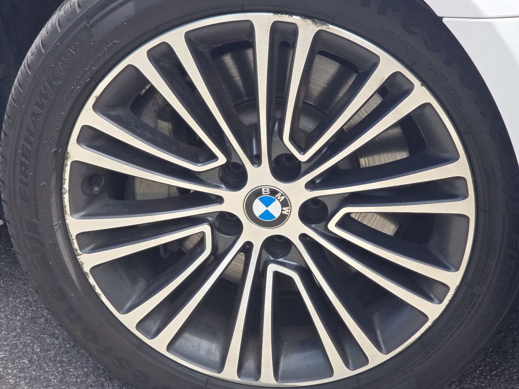 Used 2017 BMW 530i xDrive AWD/4WD image 8