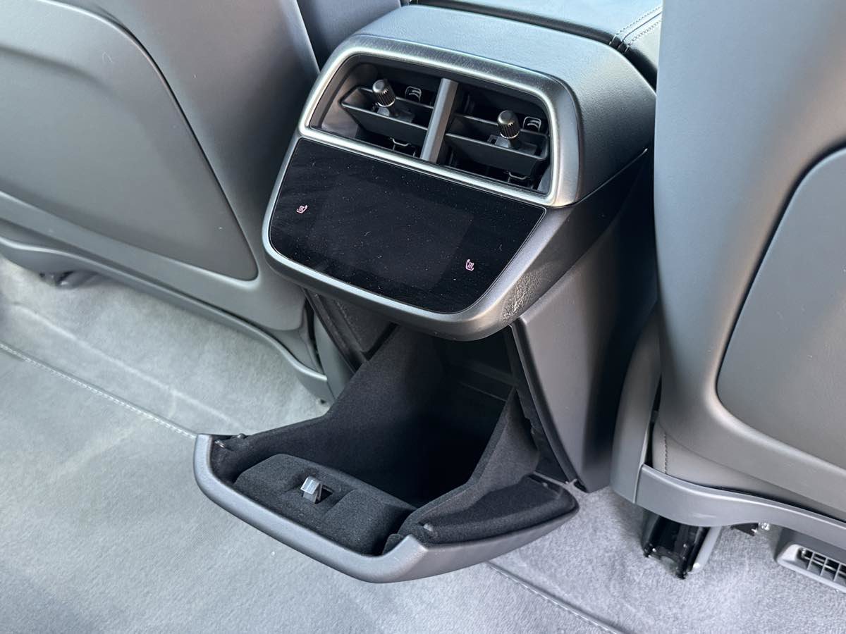 Used 2023 Lucid Air Pure AWD/4WD image 17