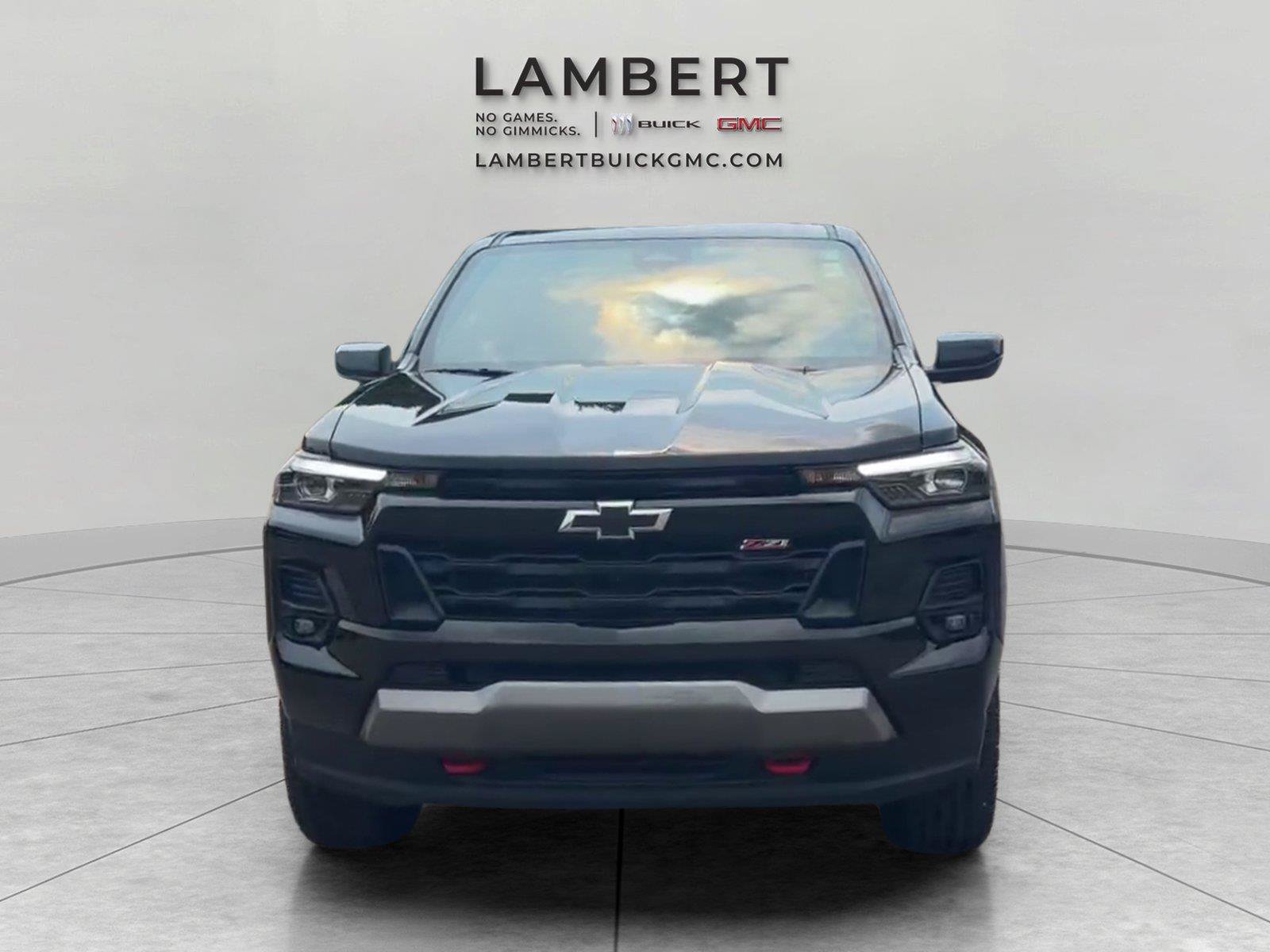 Used 2026 Chevrolet Colorado Z71 w/ Technology Package AWD/4WD image 8