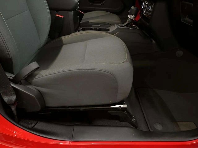 Used 2025 Jeep Wrangler Unlimited Sahara w/ Safety Group image 86