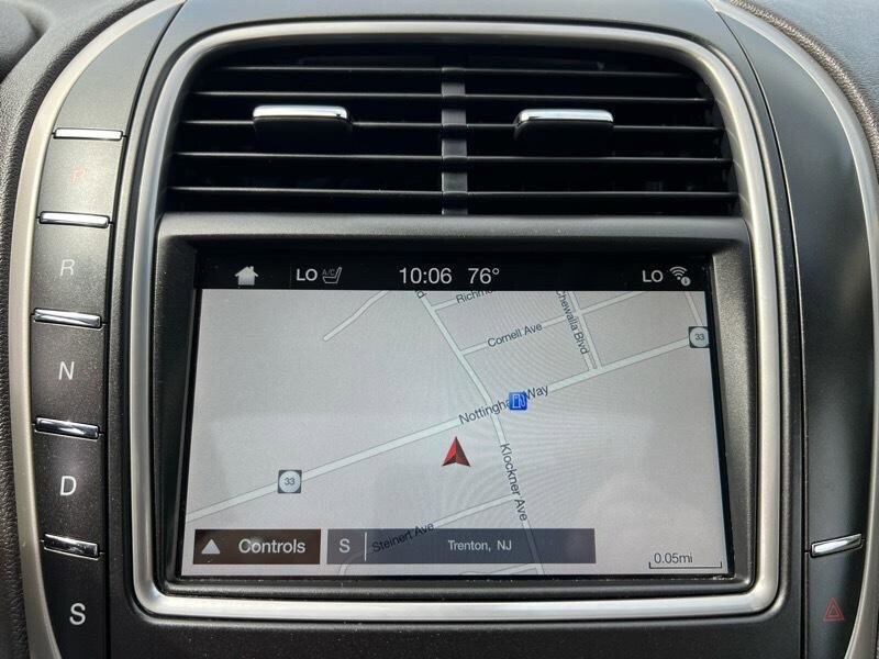 Used 2018 Lincoln MKX Reserve w/ Lincoln MKX Climate Package AWD/4WD image 17