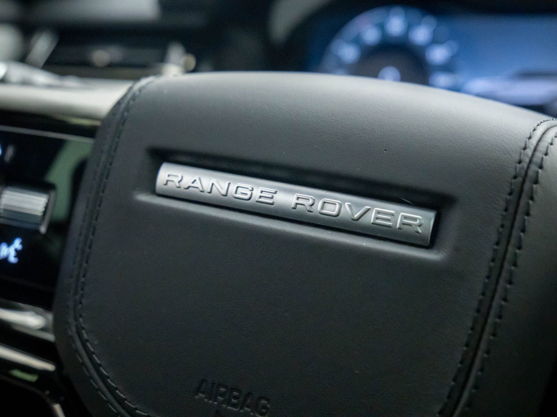 Used 2024 Land Rover Range Rover Velar Dynamic SE image 28