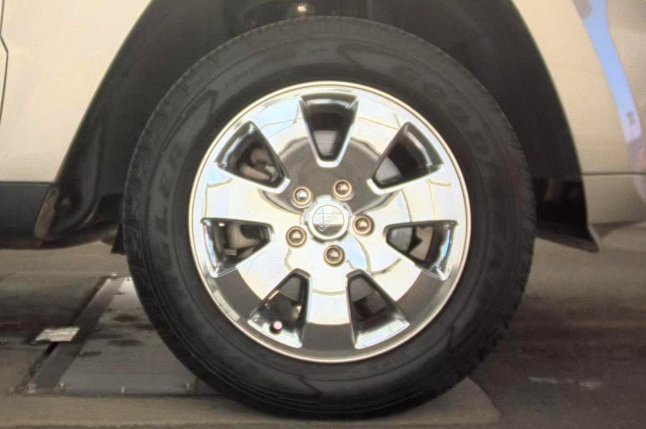 Used 2009 Jeep Grand Cherokee Limited w/ Quadra-Drive II 4X4 Group image 7
