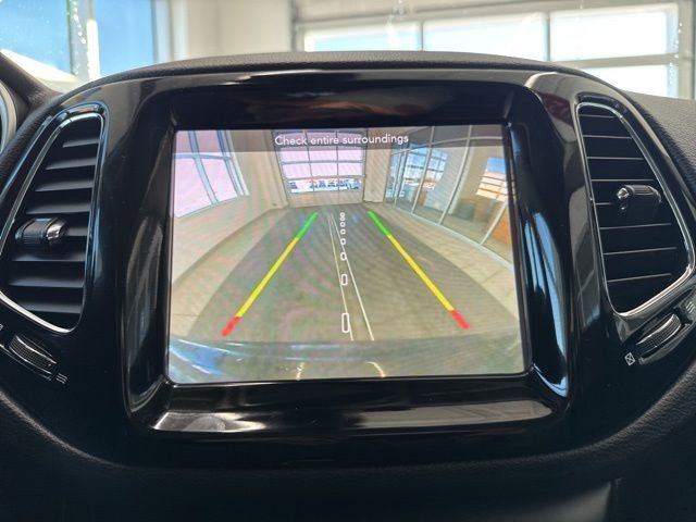 Used 2021 Jeep Compass Limited image 17