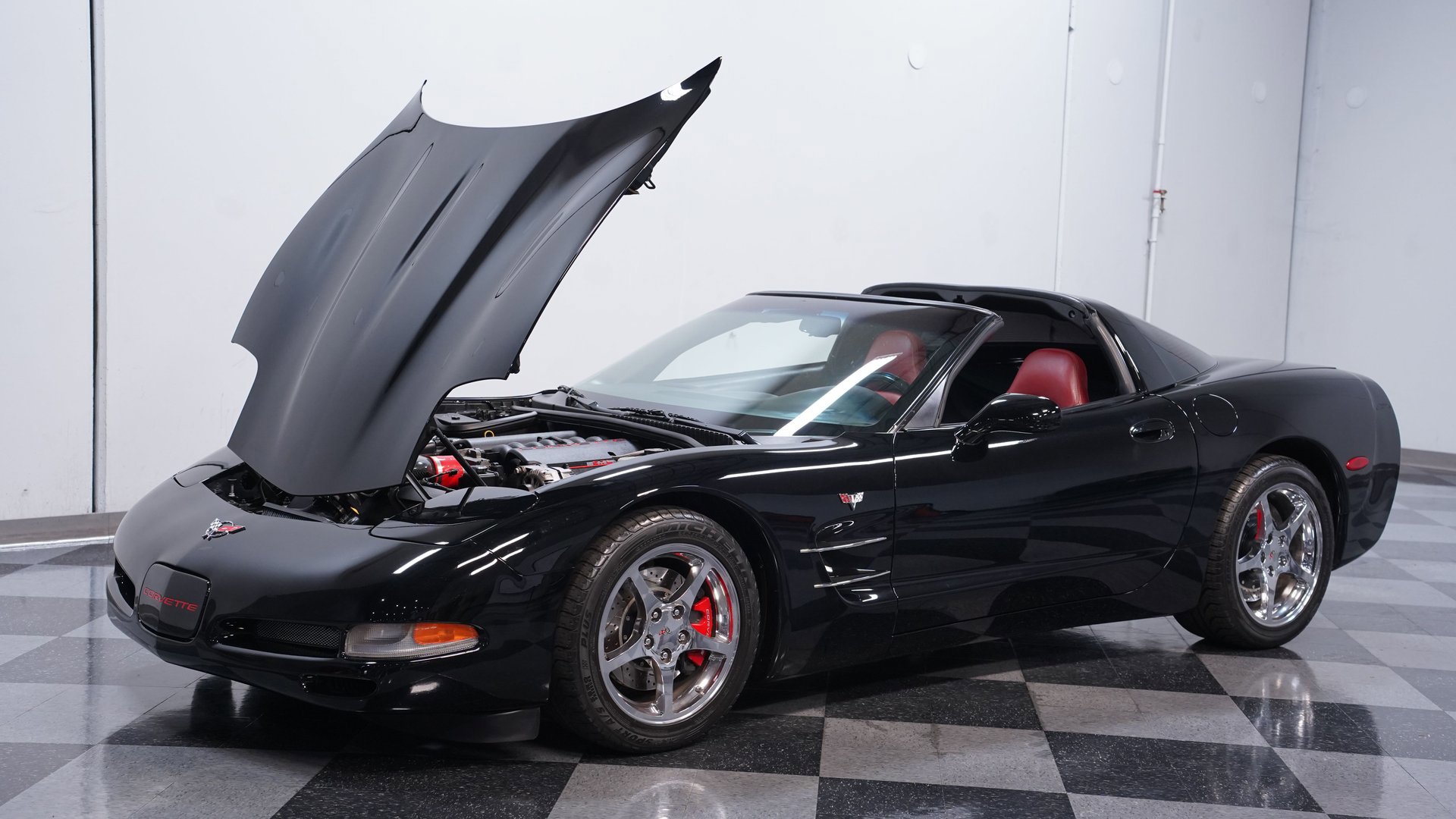 Used 2000 Chevrolet Corvette Coupe image 26