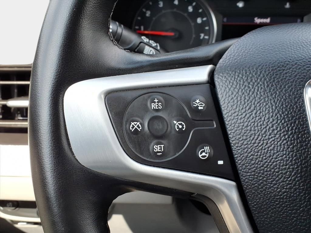 Used 2024 GMC Terrain SLT image 24