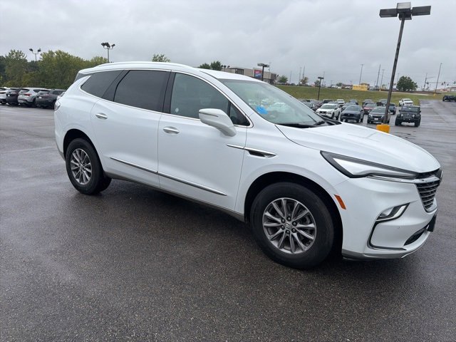 Used 2024 Buick Enclave Premium image 8