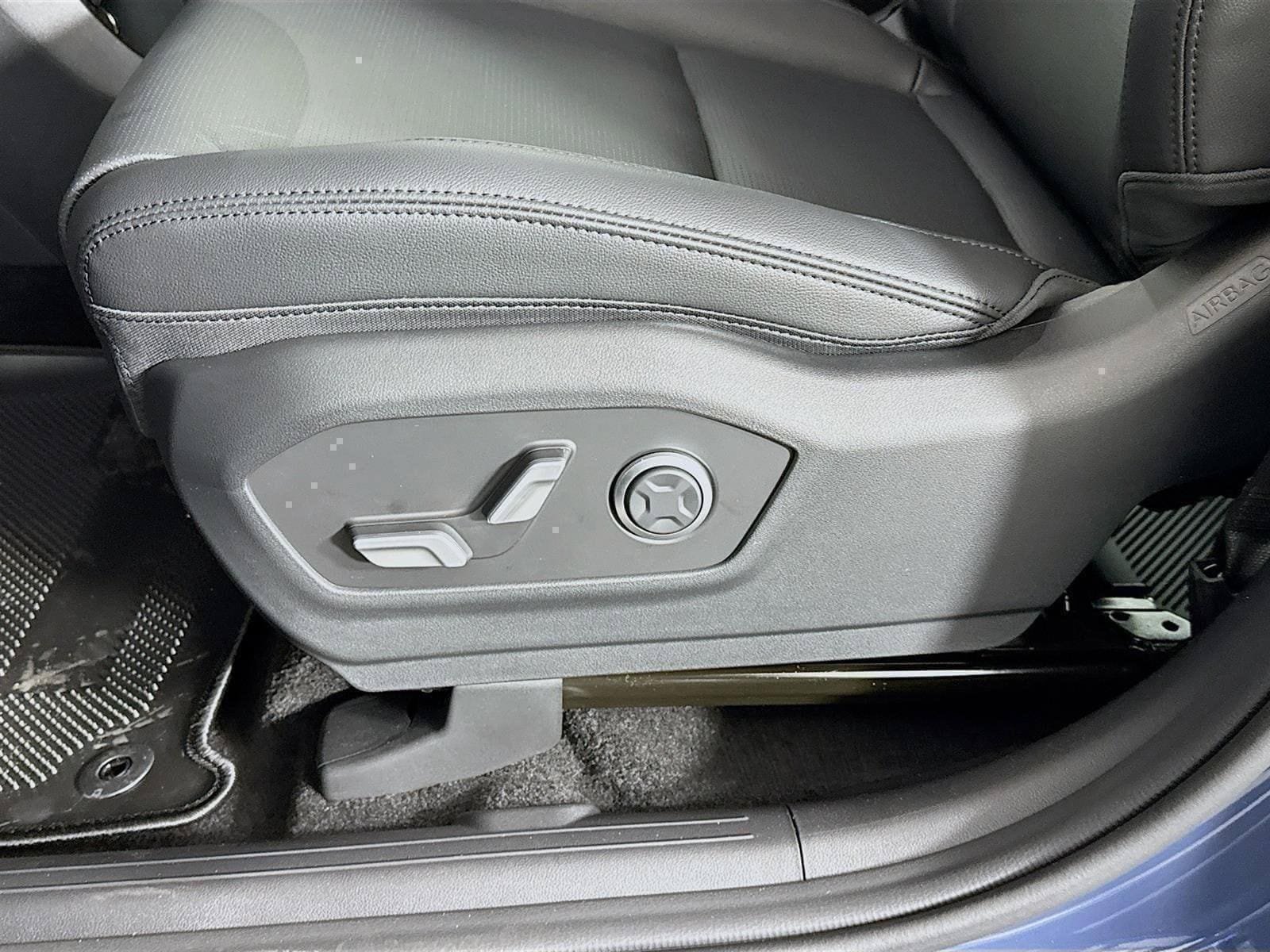 New 2026 Hyundai Santa Fe Limited FWD image 22