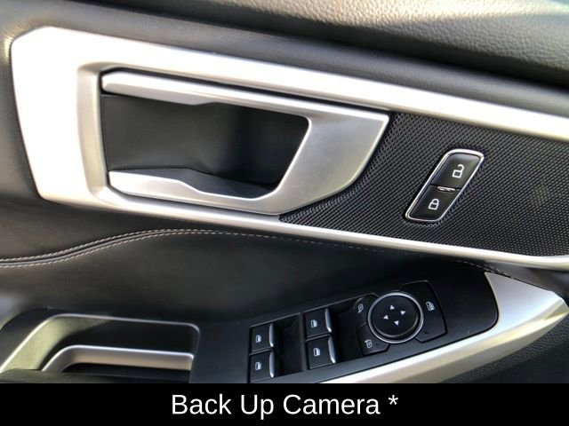 Used 2023 Ford Explorer XLT w/ Equipment Group 202A image 14