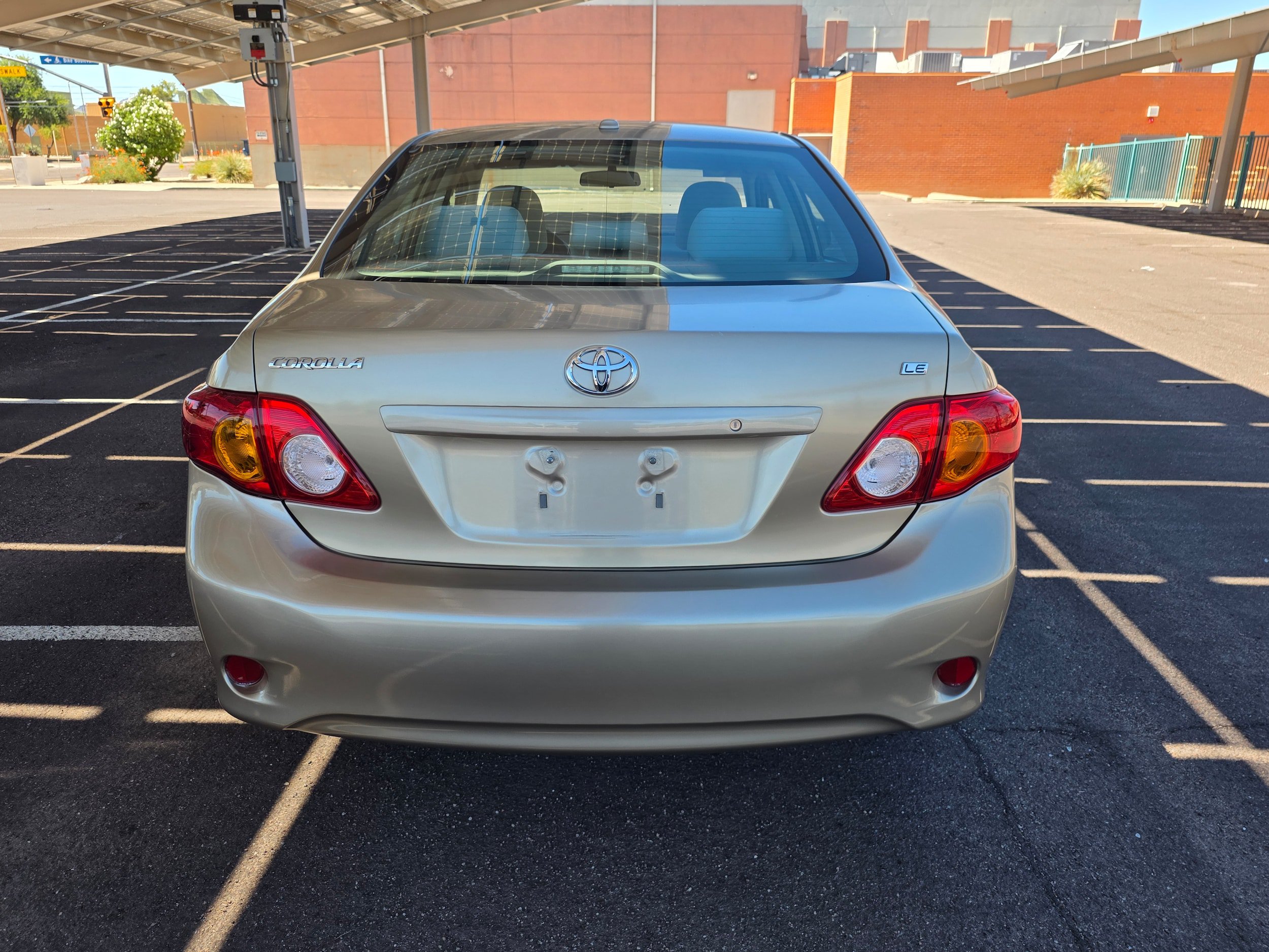 Used 2010 Toyota Corolla LE FWD image 4