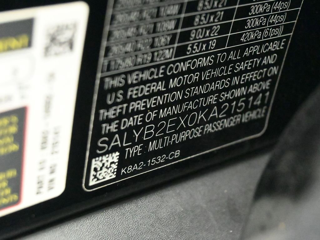 Used 2019 Land Rover Range Rover Velar S image 35