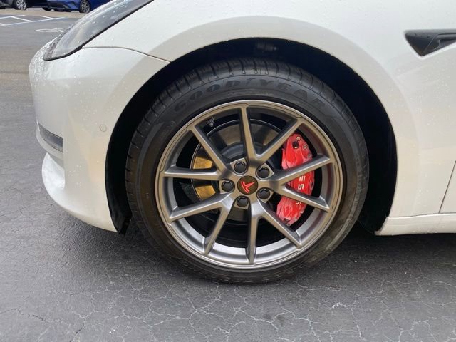 Used 2021 Tesla Model 3 Standard Range Plus image 12