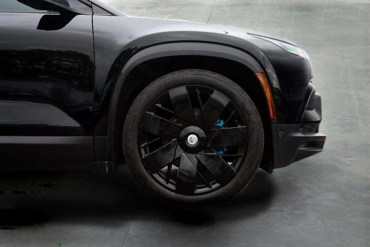 Used 2023 Fisker Ocean Extreme AWD/4WD image 9