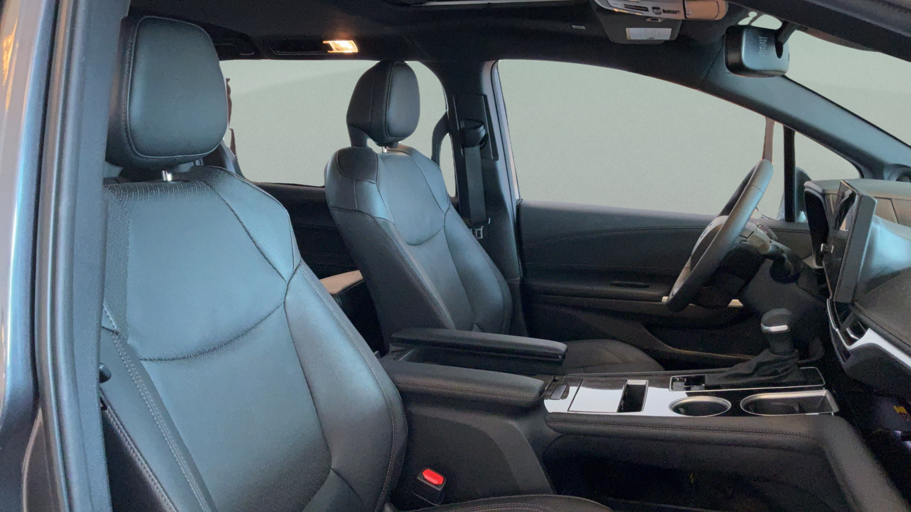 Certified 2025 Toyota Sienna Limited AWD/4WD image 34