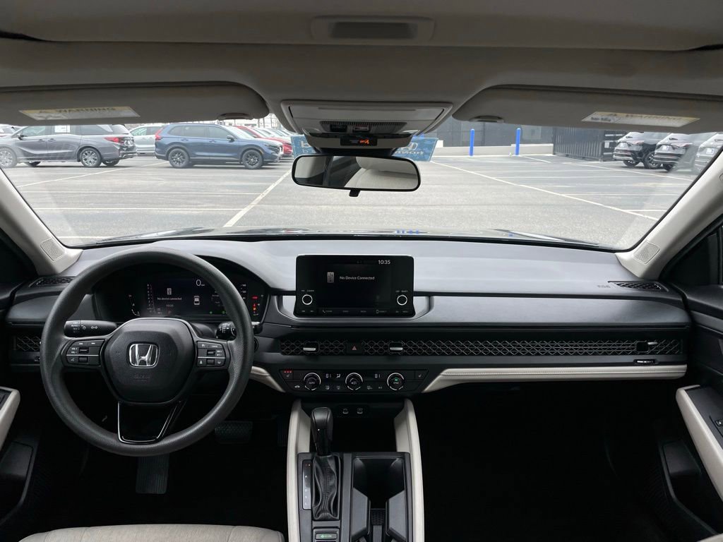 Used 2025 Honda Accord SE image 10