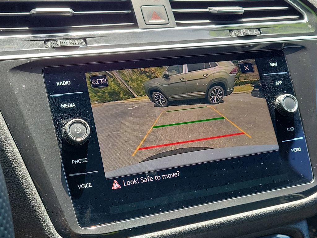 Used 2024 Volkswagen Tiguan SEL R-Line image 26