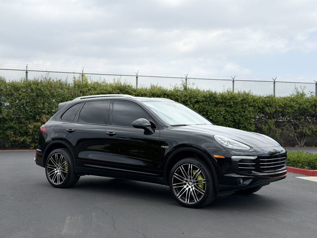 Used 2016 Porsche Cayenne S AWD/4WD image 11