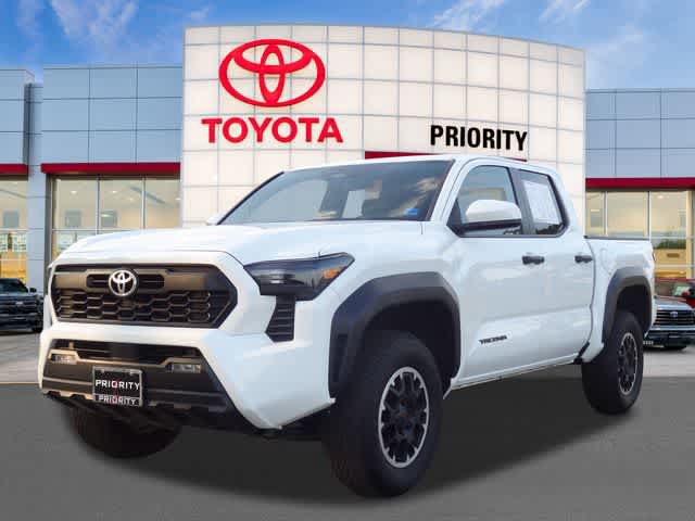 Used 2024 Toyota Tacoma TRD Off-Road AWD/4WD video 1