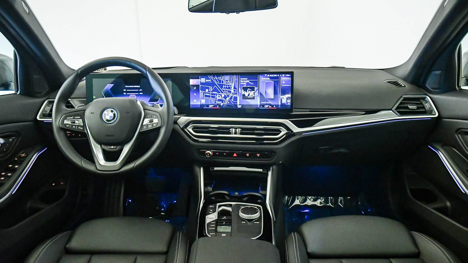 Certified 2023 BMW 330e xDrive w/ Premium Package AWD/4WD image 15