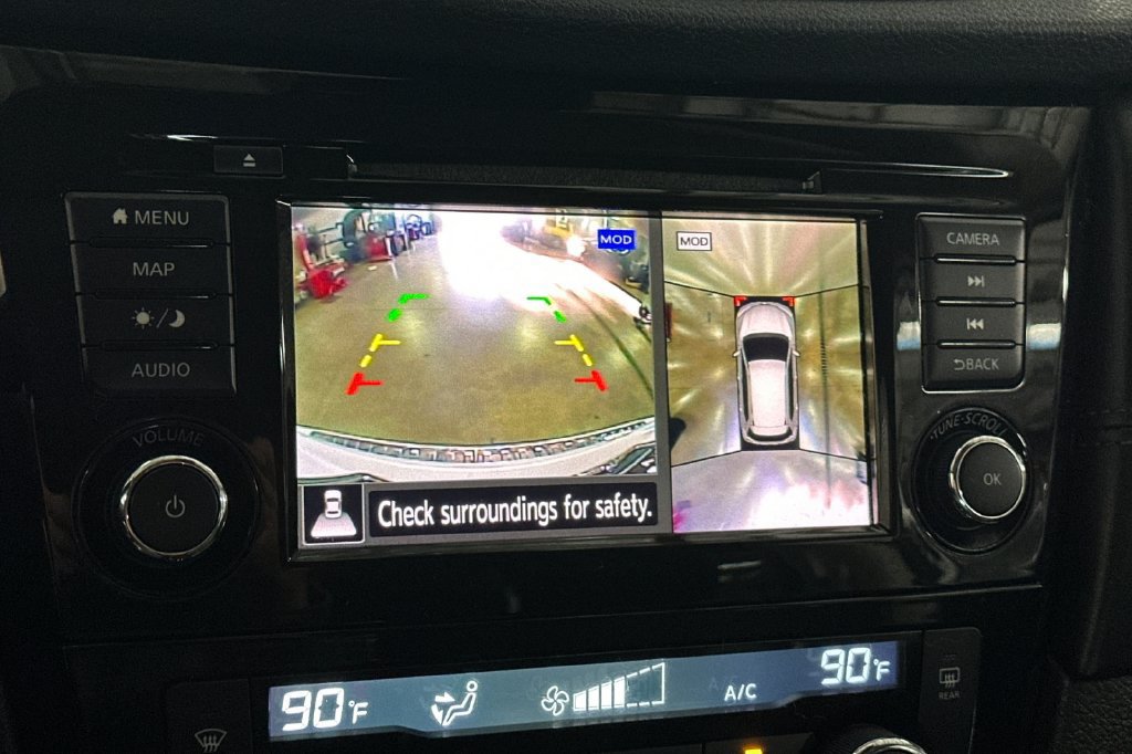 Used 2020 Nissan Rogue SL FWD image 23