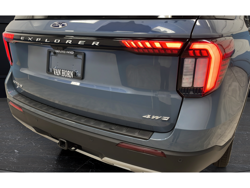 Certified 2026 Ford Explorer Active w/ Active Comfort Package AWD/4WD image 33