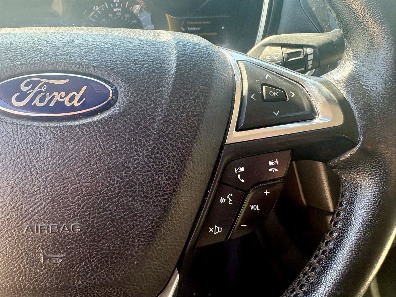 Used 2017 Ford Fusion Titanium FWD image 15