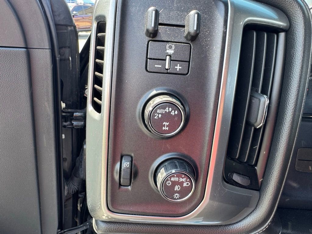 Used 2018 Chevrolet Silverado 1500 LTZ Z71 w/ LTZ Plus Package image 18