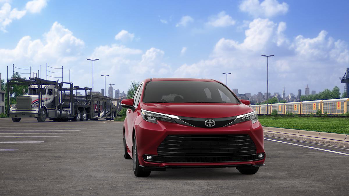 New 2026 Toyota Sienna XLE image 17