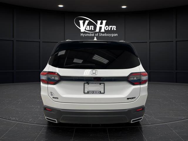 Used 2023 Honda Pilot Sport image 6