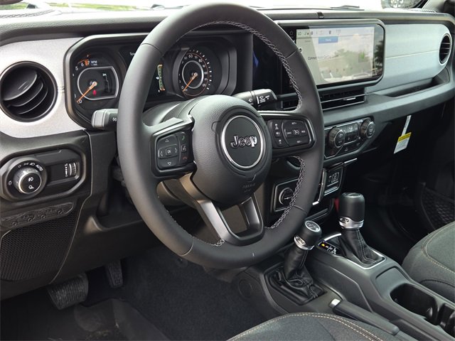New 2025 Jeep Gladiator Sport image 16